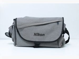 กระเป๋ากล้อง Nikon ใบใหญ่ แบบสะพายข้าง สภาพดี